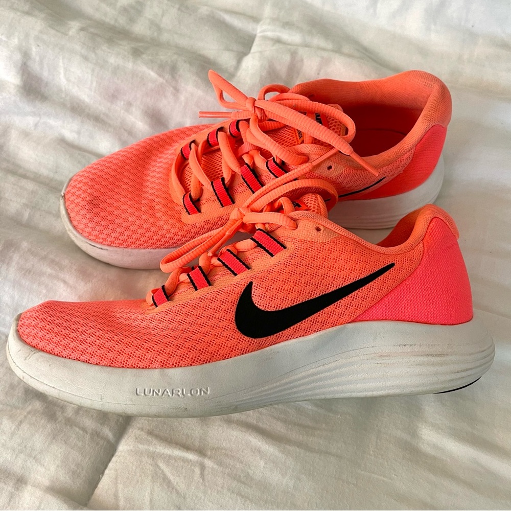 Pink Nike Sneakers💕